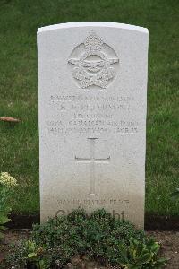 Hanover War Cemetery - Peterson, Raymond Floyd