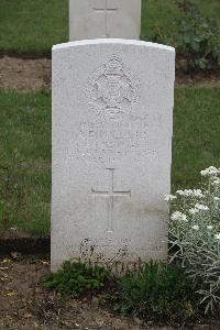 Hanover War Cemetery - Pollard, Alan Edward