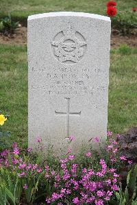 Hanover War Cemetery - Powley, David Alexander