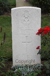 Hanover War Cemetery - Preston, Thomas