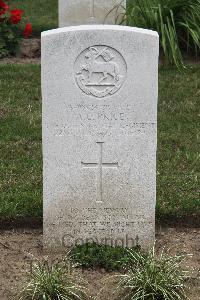 Hanover War Cemetery - Price, Allan Charles