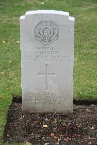 Hanover War Cemetery - Quigley, A