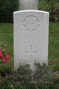 Hanover War Cemetery - Rae, George Kitchener