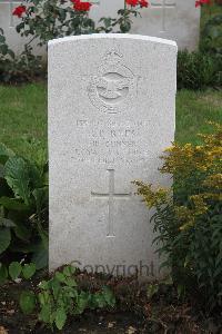 Hanover War Cemetery - Rees, Robert Patrick