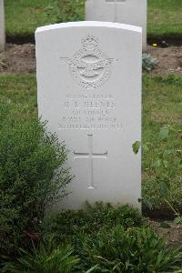 Hanover War Cemetery - Reeves, Ralph Leonard