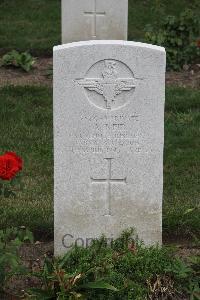 Hanover War Cemetery - Reid, Alexander