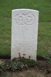 Hanover War Cemetery - Reid, Stanley Arthur