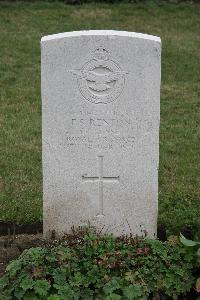 Hanover War Cemetery - Renton, Francis Swan