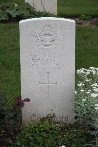 Hanover War Cemetery - Ricketts, Ernest William