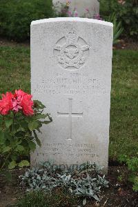 Hanover War Cemetery - Ritchie, Eric Whitby