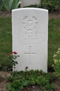 Hanover War Cemetery - Root, Clayton Edward