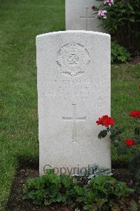 Hanover War Cemetery - Rose, Henry William