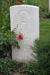 Hanover War Cemetery - Rosen, Michael