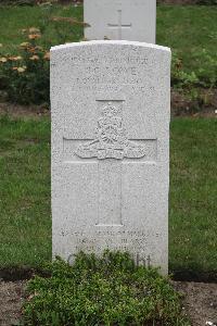 Hanover War Cemetery - Rowe, Cecil Charles