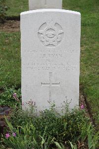 Hanover War Cemetery - Ryan, John Edward