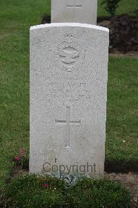 Hanover War Cemetery - Sadler, John Russell