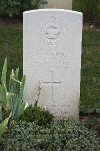 Hanover War Cemetery - Saunders, Christopher