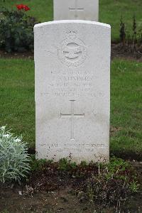 Hanover War Cemetery - Saunders, Eric