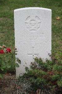 Hanover War Cemetery - Schneider, Murray Stanley Fuller