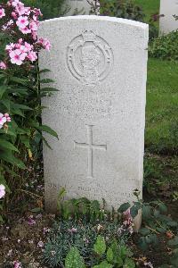 Hanover War Cemetery - Scott, Alan George