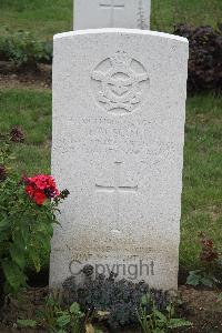 Hanover War Cemetery - Scott, Henry Douglas