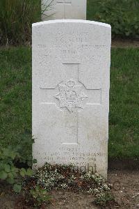 Hanover War Cemetery - Scull, Frederick George