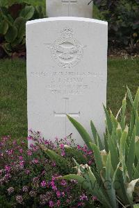 Hanover War Cemetery - Shaw, James Jardine