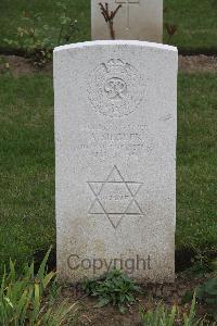 Hanover War Cemetery - Siegler, A