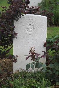 Hanover War Cemetery - Sifton, Charles Robin