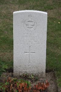 Hanover War Cemetery - Simon, Horace Martin