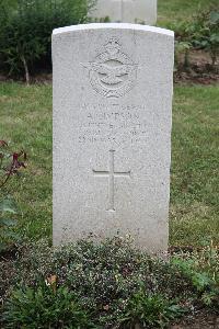 Hanover War Cemetery - Simpson, Abel