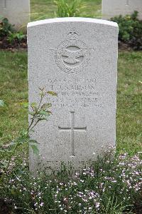 Hanover War Cemetery - Simpson, Terence Dennis