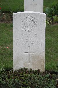 Hanover War Cemetery - Sinclair, Richard