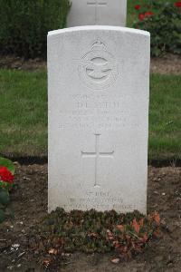 Hanover War Cemetery - Smith, Donald Lawrence