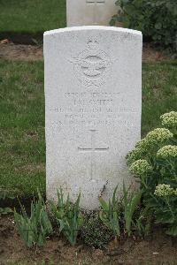 Hanover War Cemetery - Smith, Ivor Melvyn