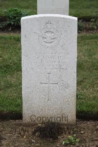 Hanover War Cemetery - Smith, Ronald Alfred