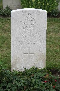 Hanover War Cemetery - Smith, Thomas James