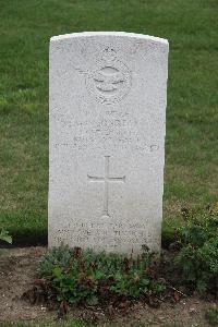 Hanover War Cemetery - Sorrell, George Lionel