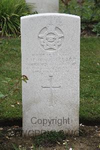 Hanover War Cemetery - Souaillard, J J H O