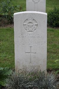 Hanover War Cemetery - Sterns, William Meredith