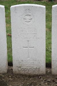 Hanover War Cemetery - Stevens, John Henry