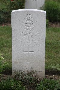 Hanover War Cemetery - Stevens, Joseph