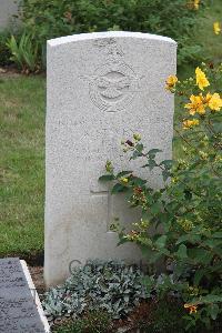 Hanover War Cemetery - Stevens, Robert