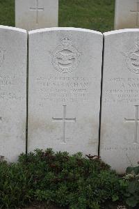 Hanover War Cemetery - Strachan, John Philip