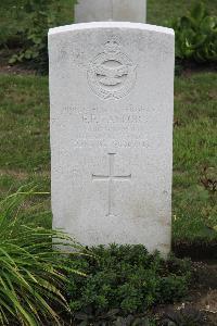 Hanover War Cemetery - Taylor, Edgar Francis