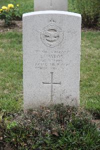 Hanover War Cemetery - Taylor, Jack