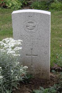 Hanover War Cemetery - Taylor, William Alfred