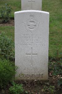 Hanover War Cemetery - Thomas, Harold Henry