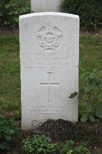 Hanover War Cemetery - Thompson, Charles Herbert