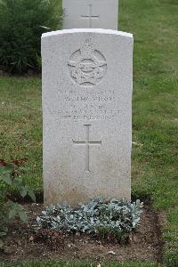 Hanover War Cemetery - Thompson, Thomas Walter